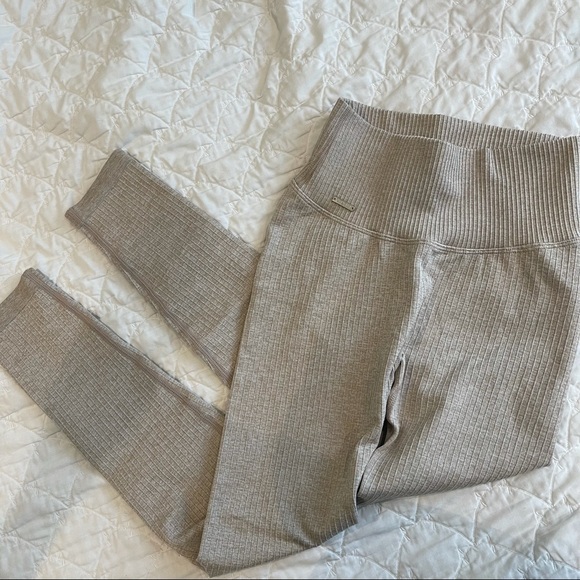 Aim’n Ribbed Set - Picture 8 of 13